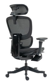 Rückansicht eines ergonomischen Drehstuhls mit Netzrückenlehne und verstellbarer Kopfstütze