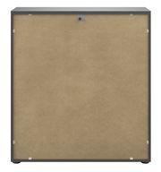 Rückansicht einer Kommode mit schlichtem Design und Holzrückwand.