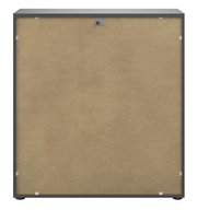 Rückansicht einer Kommode mit schlichtem Design und Holzrückwand.