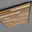 Moderne Wand- und Deckenleuchte Q-AKUS mit Holzlamellen und integrierter Beleuchtung, Perspektive von unten.