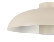 Nahaufnahme einer cremefarbenen LED-Deckenleuchte mit modernem, abgerundetem Design.