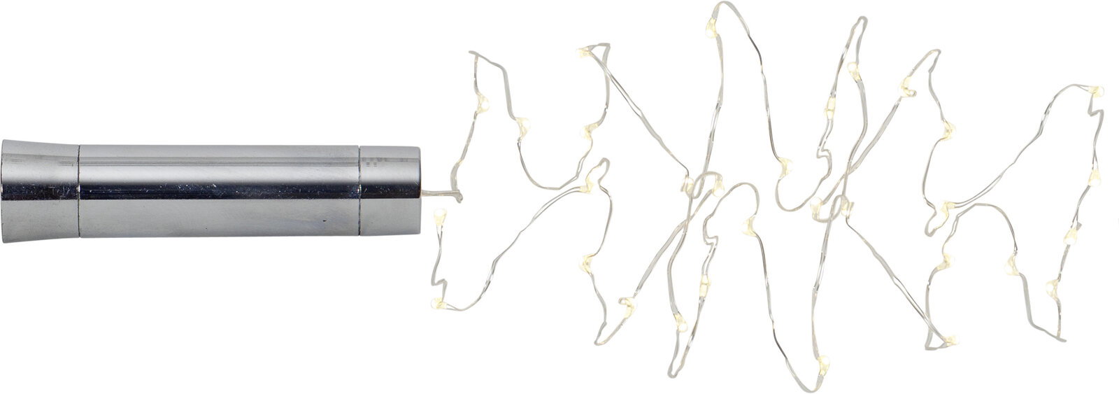 Silberne, zylindrische Batteriekapsel mit feiner LED-Lichterkette aus Draht und warmweißen Micro-LEDs, seitliche Ansicht auf weißem Hintergrund