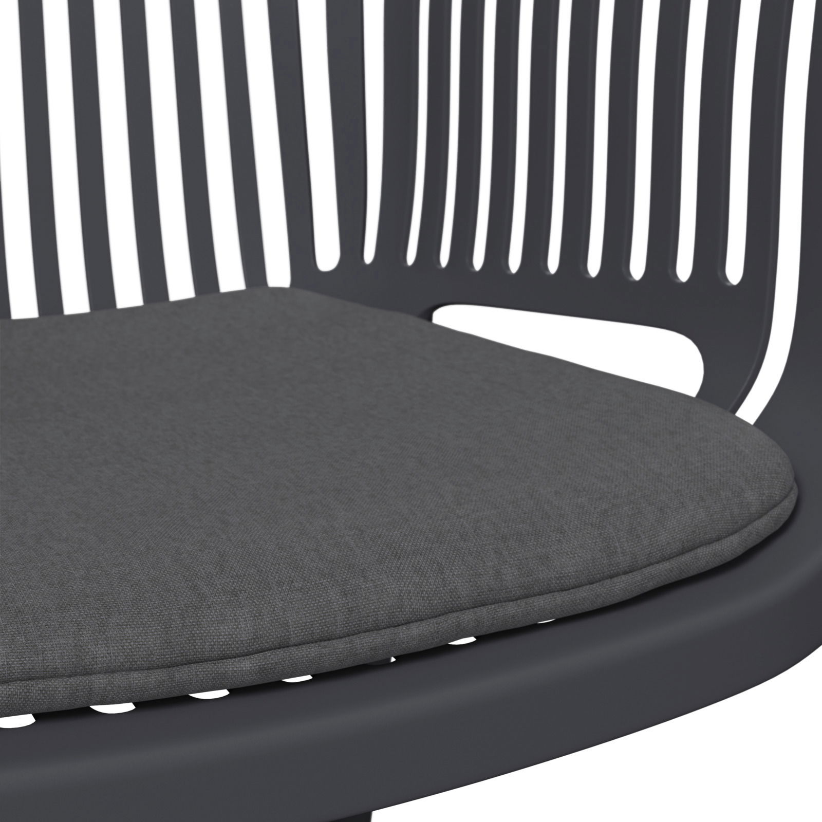 Nahaufnahme eines grauen Stapelsessels mit gepolstertem Sitzkissen, seitliche Perspektive.