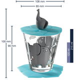 Kindertrinkset mit Elefantenmotiv, bestehend aus einem Glas mit blauem Deckel und Elefantenfigur, seitliche Ansicht