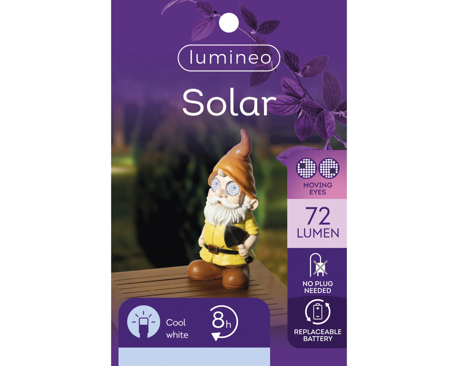 Solarbetriebener Gartenzwerg aus Polyresin mit beweglichen Augen, gelber Jacke und braunem Hut, auf einer Holzoberfläche stehend, frontal betrachtet.