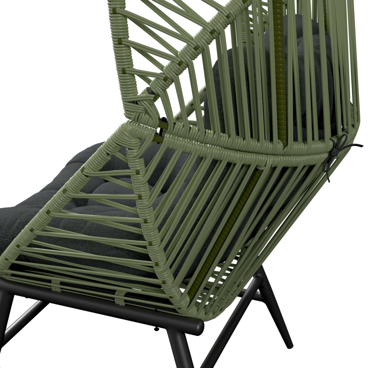 Detailansicht eines grünen Gartensessels mit geflochtenem Design und schwarzem Kissen, seitliche Perspektive