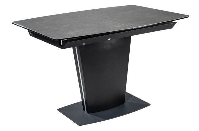 Novel Esstisch USEDOM Moderner schwarzer Esstisch mit rechteckiger Tischplatte und zentralem Standfuß, seitliche Perspektive