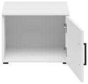 Weißer Aufsatzschrank mit geöffneter Tür, Frontansicht