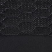 Nahaufnahme des schwarzen Gaming Stuhlbezugs mit hexagonalem Muster