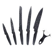 Messerset 6-tlg. Schwarz mit verschiedenen Klingenformen und einem Schäler, Ansicht von oben