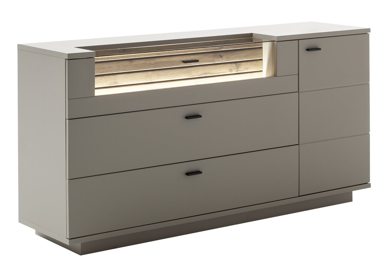 Modern dressoir in een licht houten ontwerp met ingebouwde verlichting, zijaanzicht