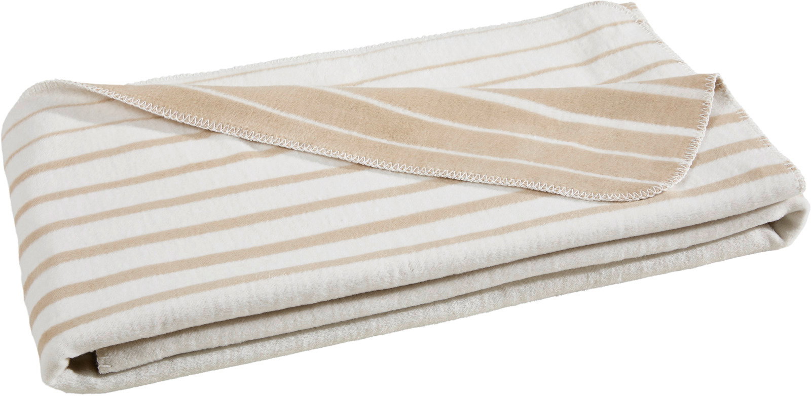 Beige-weiß gestreifte Wohndecke, gefaltet und aus einer seitlichen Perspektive fotografiert.