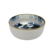 Keramikschale mit blauem Muster, seitliche Perspektive