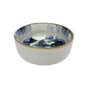 Keramische schaal met blauw patroon, zijaanzicht