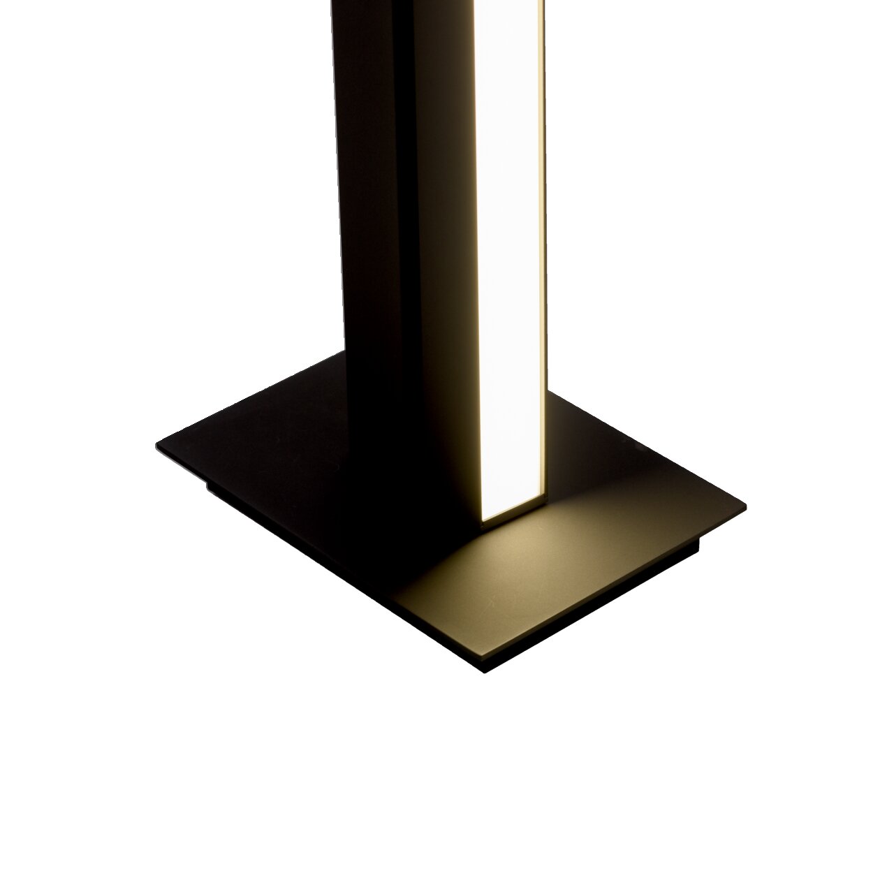 Nahaufnahme der Stehleuchte PURE-LINES von Paul Neuhaus mit leuchtendem vertikalen Lichtstreifen auf rechteckigem Sockel.