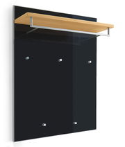 Garderobenpaneel mit schwarzer Rückwand und Holzablage, seitliche Perspektive
