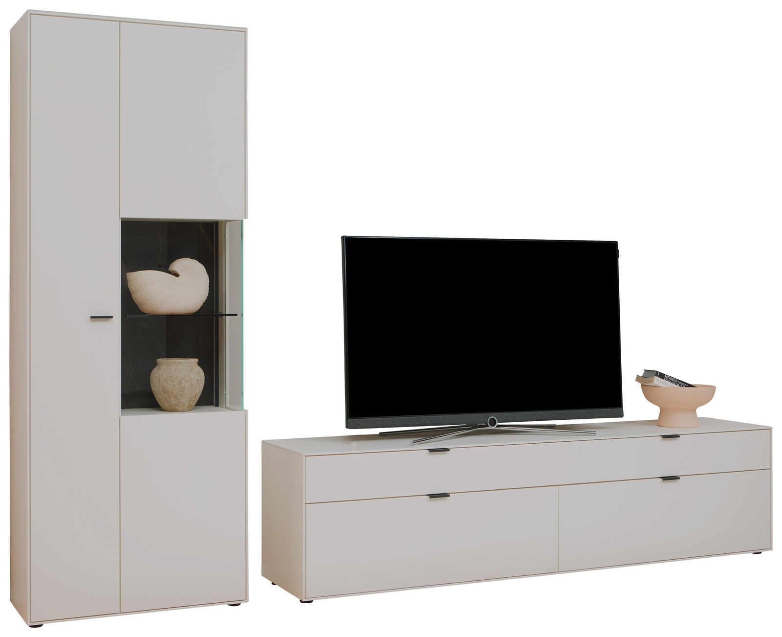 Dieter Knoll Wandkombination MONTESA Moderne Wandkombination mit hohem Schrank und TV-Board in heller Farbe, seitliche Perspektive