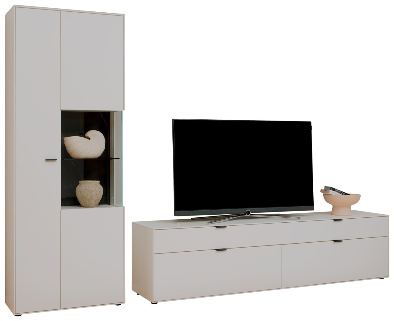 Dieter Knoll Wandkombination MONTESA Moderne Wandkombination mit hohem Schrank und TV-Board in heller Farbe, seitliche Perspektive