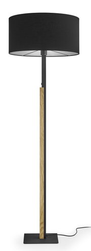 Moderne Stehleuchte mit schwarzem Lampenschirm und Holzdetails, Frontalansicht