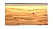 Wandleuchte aus Holz mit warmem Licht, Ansicht von vorne
