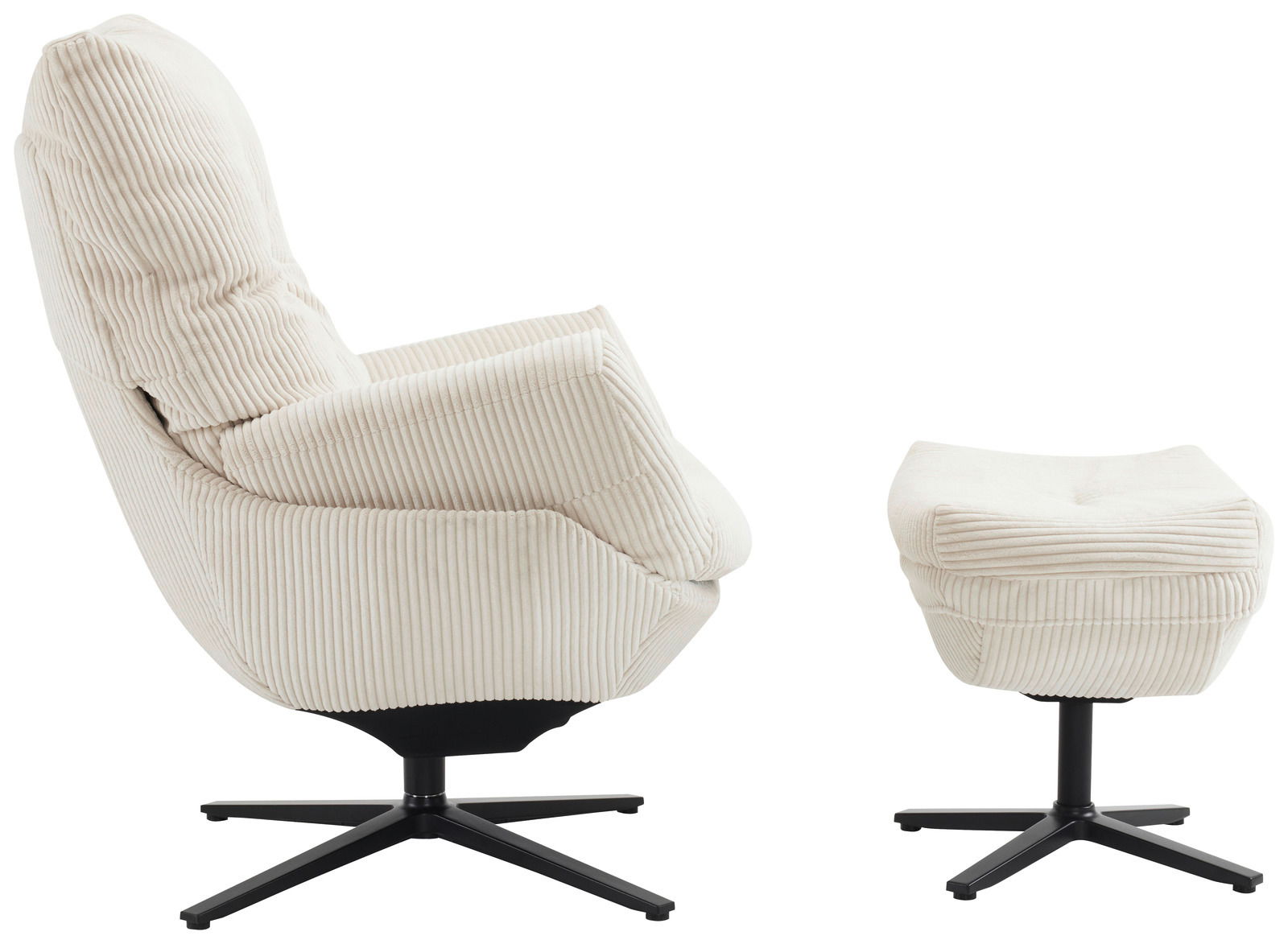 Seitenansicht eines cremefarbenen Relaxsessels mit Hocker, beide mit geripptem Stoffbezug und schwarzem Drehfuß.