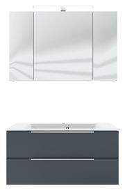 Moderne Badkombination mit Spiegelschrank und Waschbeckenunterschrank, Frontalansicht