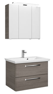Moderner Badblock mit Spiegelschrank und Waschbecken, Frontansicht