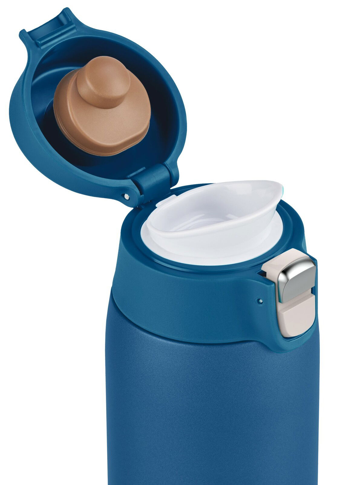 Blaue Thermoskanne mit geöffnetem Deckel, seitliche Perspektive