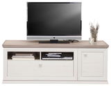 TV-Lowboard CAMRON in frontaler Ansicht mit Fernseher, Dekoration und Stauraum.