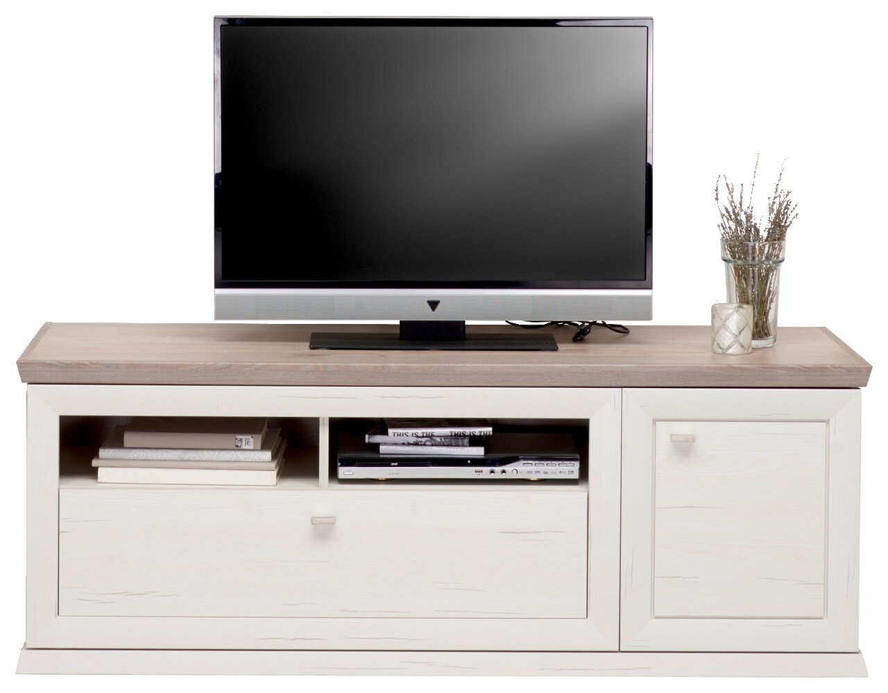 TV-Lowboard CAMRON in frontaler Ansicht mit Fernseher, Dekoration und Stauraum.