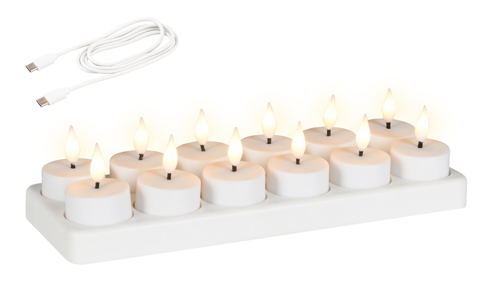 Schuin vooraanzicht van een witte set met twaalf warmwit brandende led-theelichtjes in een rechthoekige houder, inclusief witte USB-kabel.