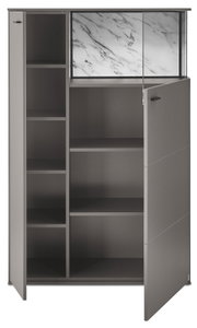 Modernes graues Sideboard/Schrank mit offenen Regalfächern und Marmordekor-Rückwand, Türen geöffnet, Frontansicht leicht schräg von rechts
