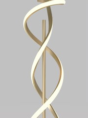 Nahaufnahme einer modernen Stehleuchte mit geschwungenem, spiralförmigem Design in goldener Farbe, seitliche Perspektive.