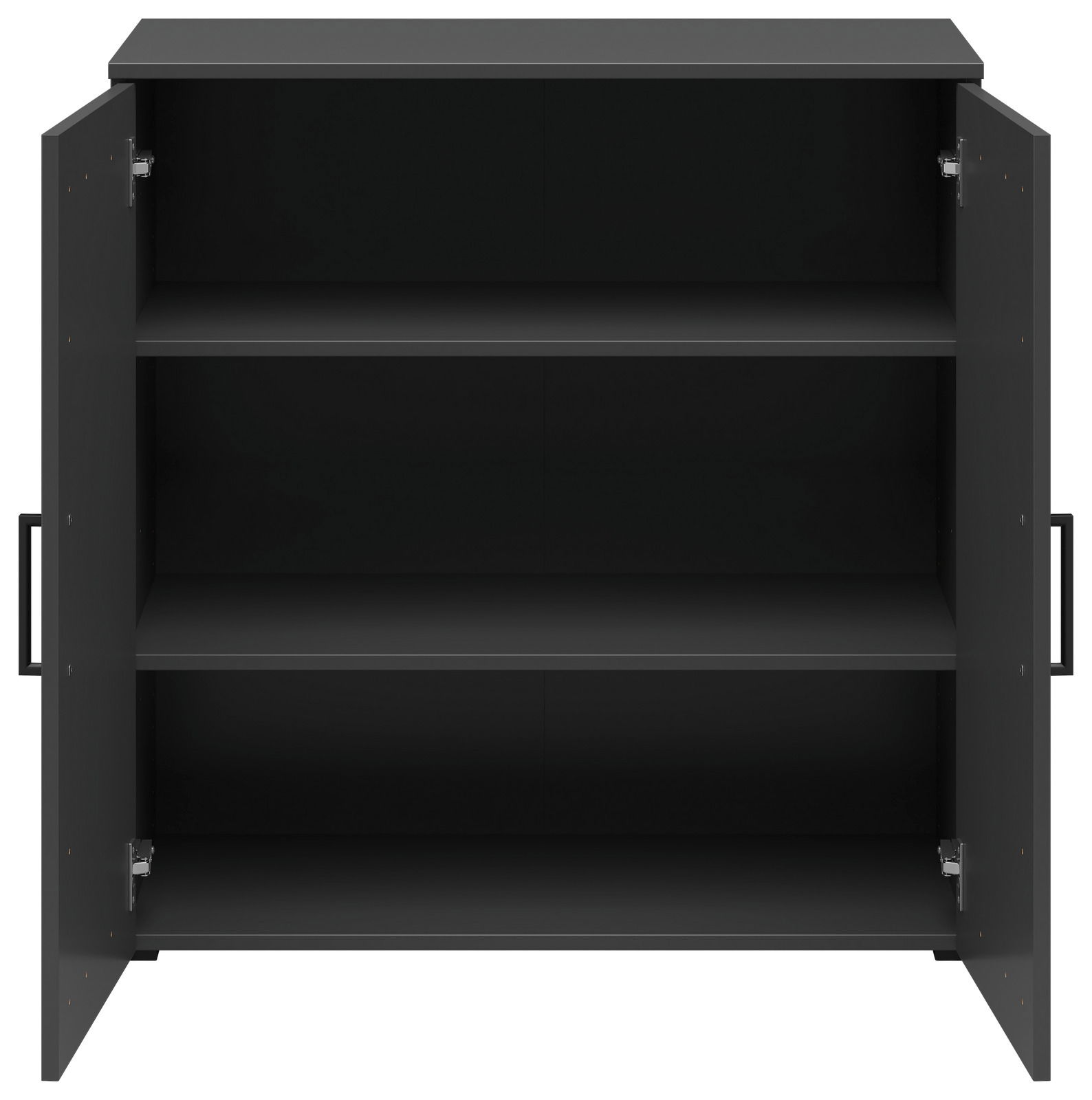 Schwarze Kommode mit zwei offenen Türen und drei Regalböden, frontale Ansicht