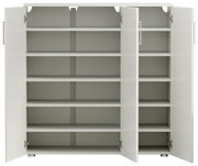 Weißer, breiter Schuhschrank mit offenen Türen und mehreren Regalböden, frontale Ansicht.