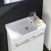 Waschbecken mit Armatur und Seifenschale, Ansicht von oben