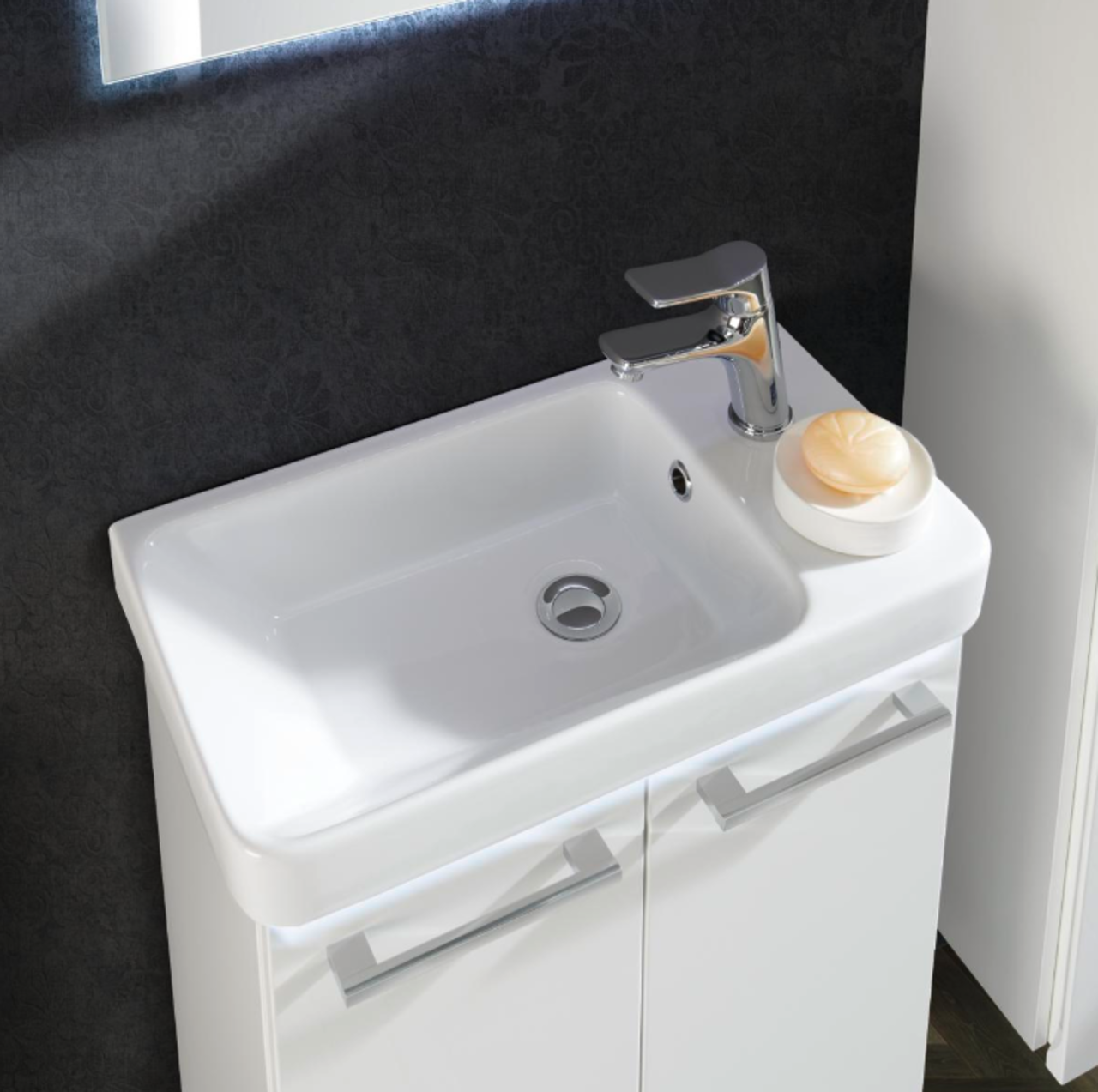 Voleo Gästebad LARA Waschbecken mit Armatur und Seifenschale, Ansicht von oben