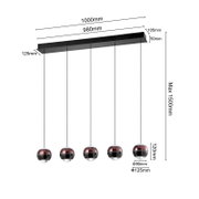 Fünfflammige Pendelleuchte mit schwarzer Deckenleiste und fünf kugelförmigen Glas-Schirmen in Rauchgrau/Chrom, Maßgrafik mit 1000 mm Länge und max. 1500 mm Abhängung, Perspektive: leicht von unten in schräger Frontansicht
