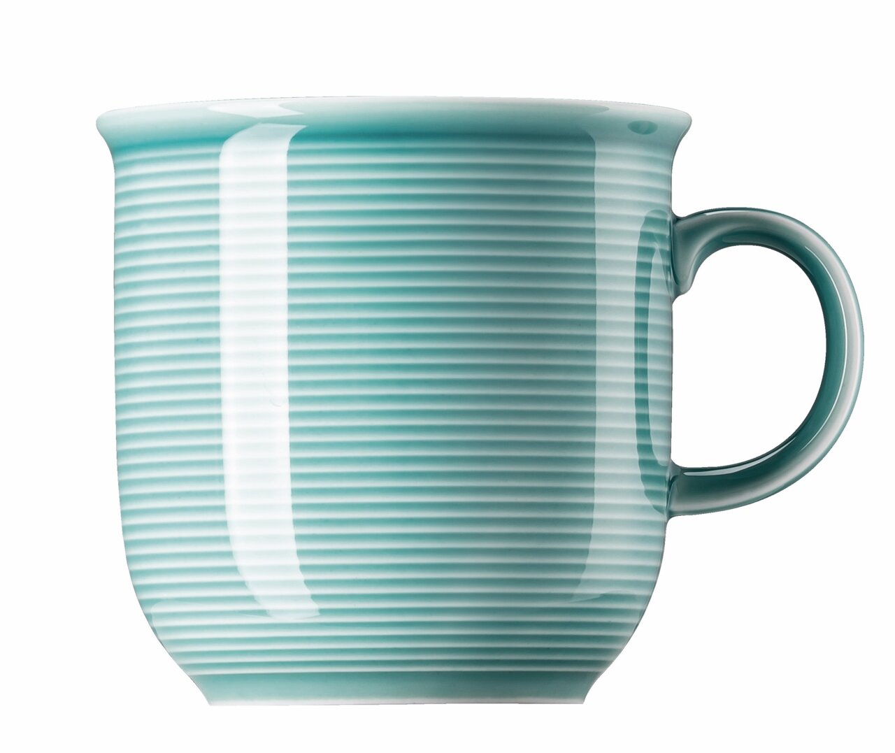 Großer Becher mit Henkel in Ice Blue, seitliche Ansicht