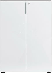 Weißer, niedriger Aktenschrank mit zwei Türen, frontal fotografiert.