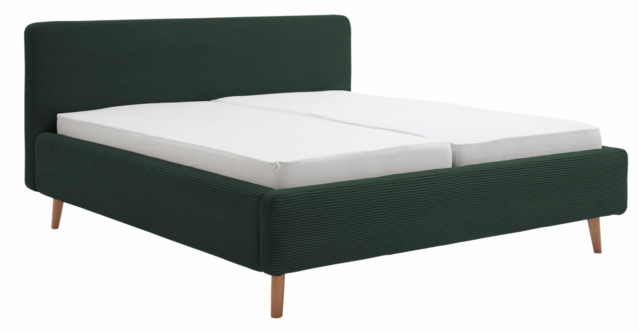 XORA Polsterbettgestell MATTIS Polsterbettgestell in dunkelgrünem Stoff mit Holzfüßen, seitliche Perspektive