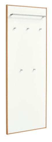Garderobenpaneel flach und lang aus der Serie V100 von VOSS, mit Holzrahmen und mehreren Haken, seitliche Perspektive.