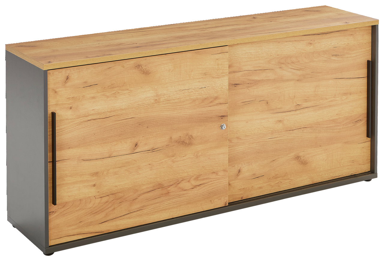 Schiebetürenschrank aus Holz mit natürlicher Maserung, seitliche Perspektive