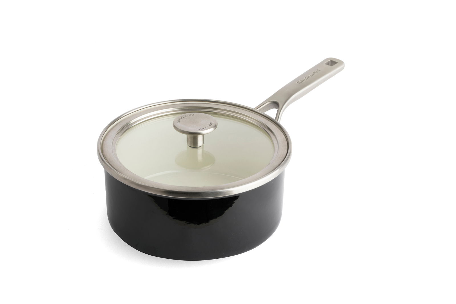 Schwarzer Kochtopf mit Glasdeckel und Edelstahlgriff, seitliche Perspektive