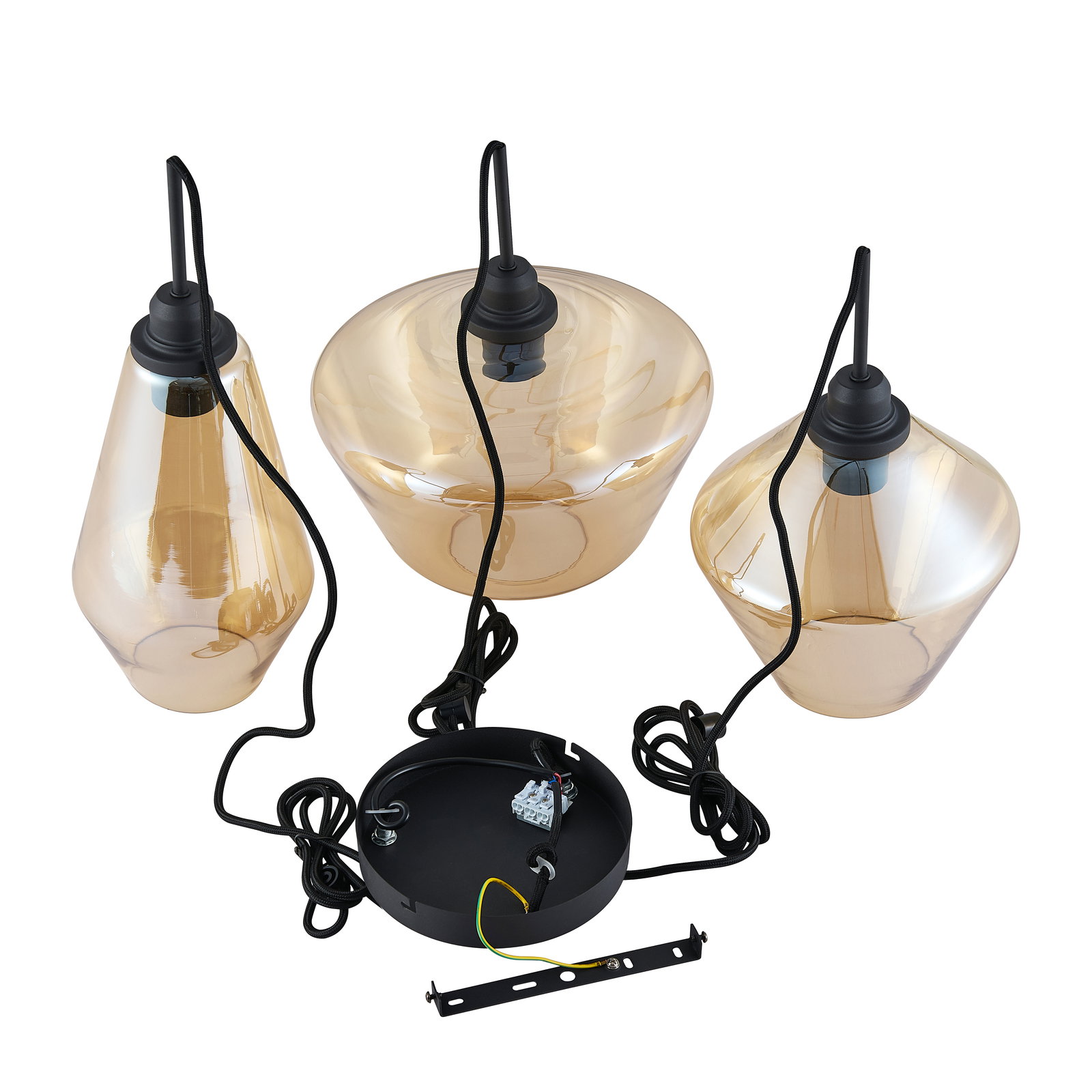 Drei Hängeleuchten mit bernsteinfarbenen Glasschirmen und schwarzen Kabeln, von oben betrachtet.