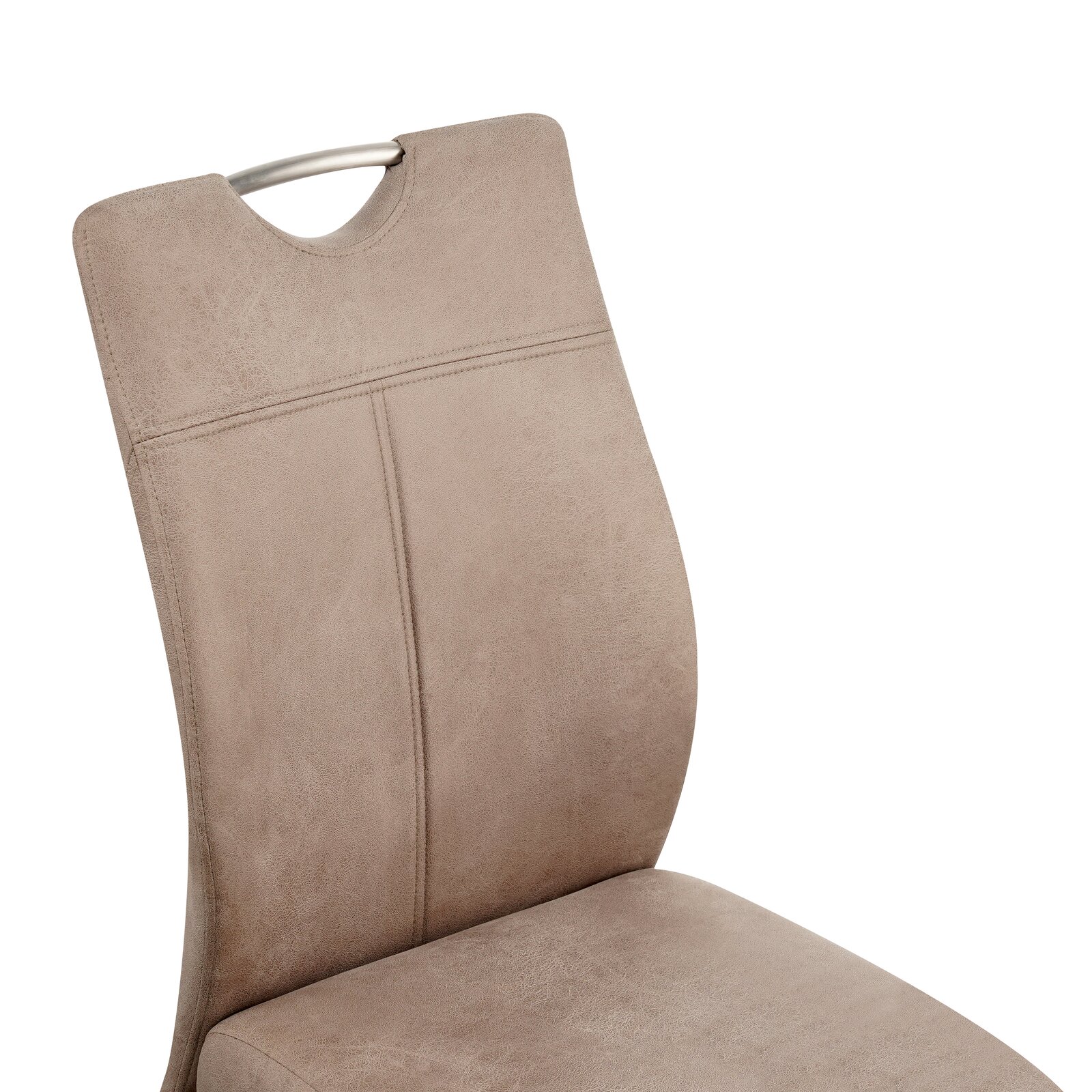 Detailansicht eines beigen Schwingstuhls mit Metallgriff an der Rückenlehne.