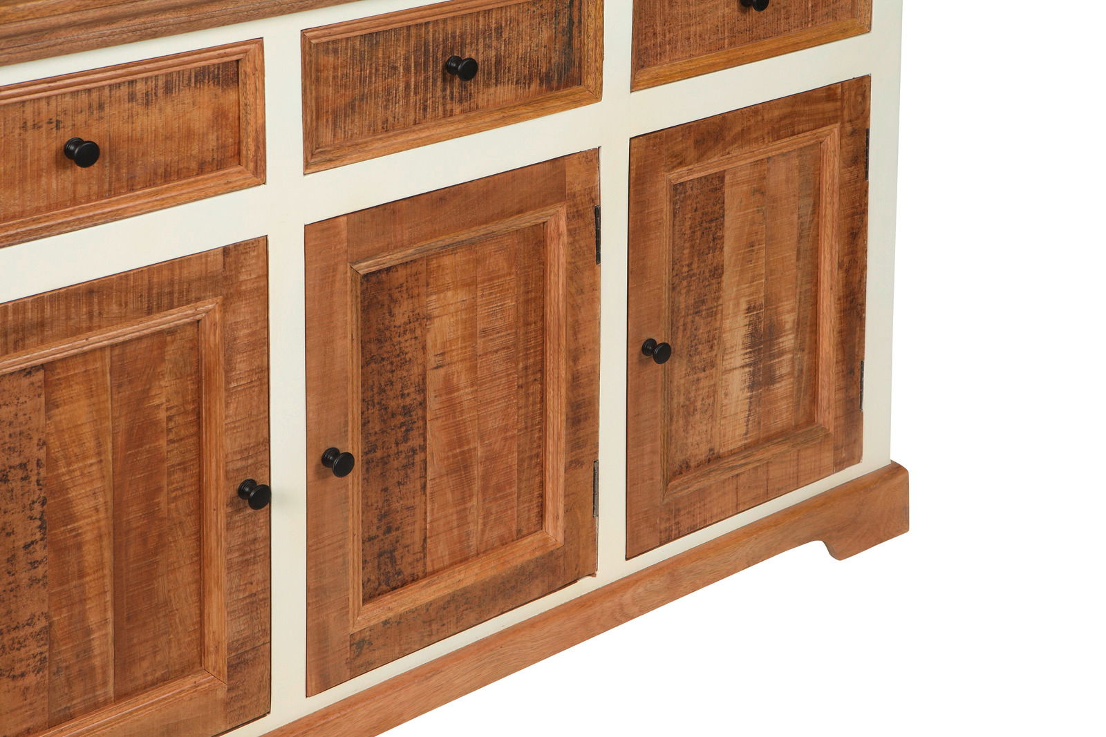 Nahaufnahme eines Vitrinenschranks aus Holz mit zwei Schubladen und zwei Türen, seitliche Perspektive