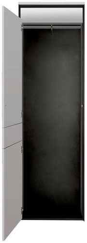 Offener Garderobenschrank mit einer Tür, Innenansicht von vorne
