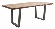 Moderner Esstisch aus Holz mit natürlicher Kante und Metallbeinen, seitliche Perspektive