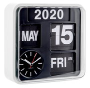 Weiße Mini Flip Wanduhr mit Datumsanzeige, Uhrzeit und Wochentag, seitliche Perspektive